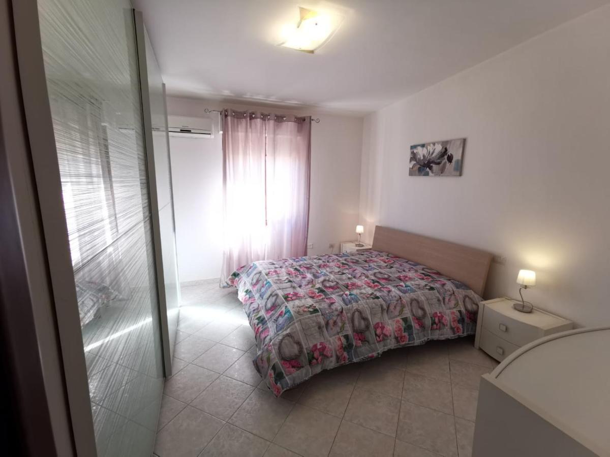 Casa Giorgia Cagliari Camera Exterior foto